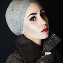 Tahereh Mafi