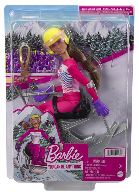 Barbie - Sport Invernali Sciatrice Paralimpica, Bambola Barbie Mora Alta 30,4 cm con Maglia, Pantaloni, Casco, Guanti, Palo, Monosci e Trofeo, Giocattolo per Bambini 3+ Anni, HCN33 - 7