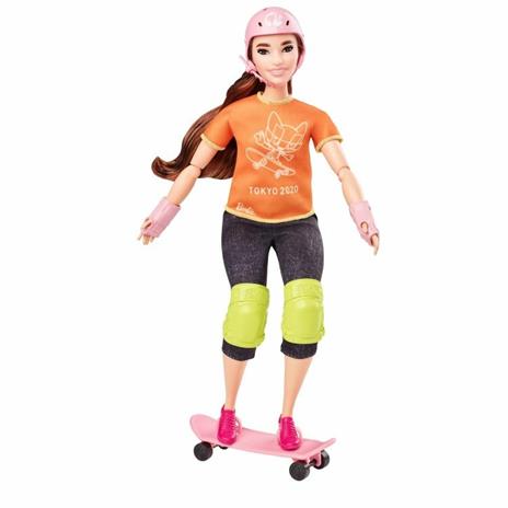 Barbie Carriere Giochi Olimpici Tokyo 2020, Bambola Skateboarder con Accessori Giocattolo per Bambini 3+ Anni, GJL78 - 5