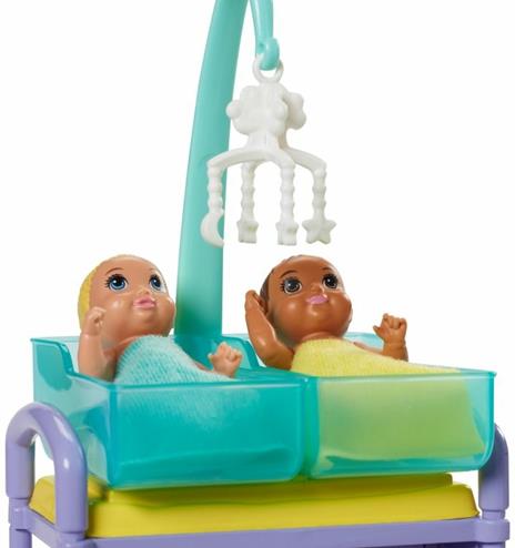 Barbie Carriere Playset Pediatra Bambola, 2 Neonati e Accessori Giocattolo per Bambini 3+ Anni, GKH23 - 4