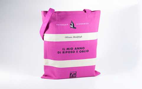 Idee regalo Borsa Shopper di tela Feltrinelli. Il mio anno di riposo e oblio Feltrinelli