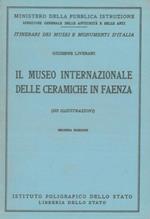 Il Museo Internazionale delle Ceramiche in Faenza (103 illustrazioni)