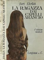 La ragazza dai capelli arancio