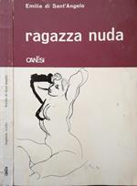 Ragazza nuda