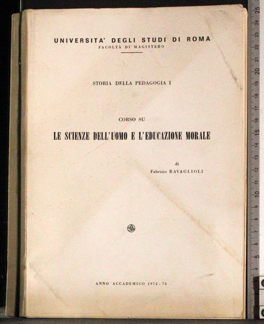 Scienze dell'uomo e educazione morale - copertina