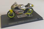 Yamaha YZR 250 Olivier Jacque 2000 Moto GP 1/24 Diecast Altaya