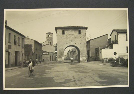 Faenza. Entrata della citta' verso Forli', 26 agosto 1953. Fotografia originale - copertina