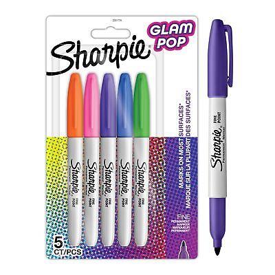 Pennarelli indelebili Sharpie Glam Pop. Punta fine per dettagli decisi. Colori assortiti. 5 pennarelli