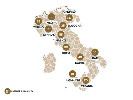 EMOZIONE3 - Infinite passioni per 2 - Cofanetto regalo - 1 attività a scelta tra soggiorni, cene, esperienze benessere - 3