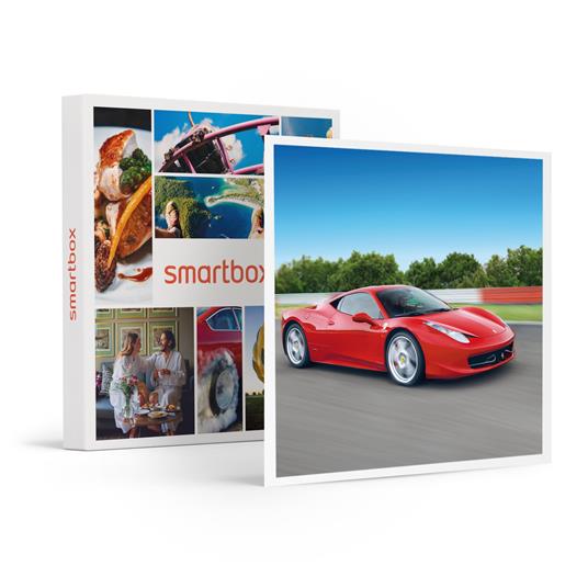 SMARTBOX - Alla guida di una Ferrari - Cofanetto regalo - Smartbox - Idee  regalo | Feltrinelli