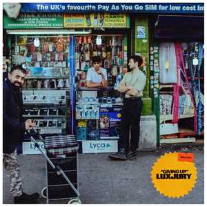 Vinile Giving Up Luxjury