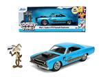 Looney Toons Road Runner Plymouth In Scala 124 Con Personaggio Di Willy Il Coyote In Die-Cast