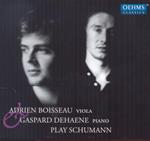 Plays Schumann