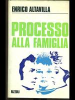 Processo alla famiglia