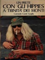 Un prete con gli hippies a Trinità dei Monti