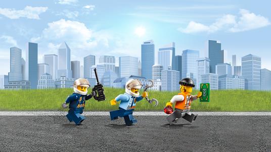 LEGO City Police (60137). Autogrù in panne - 39