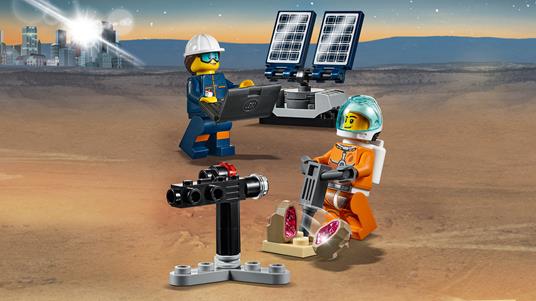 LEGO City Space Port (60225). Prova di guida del Rover - 6