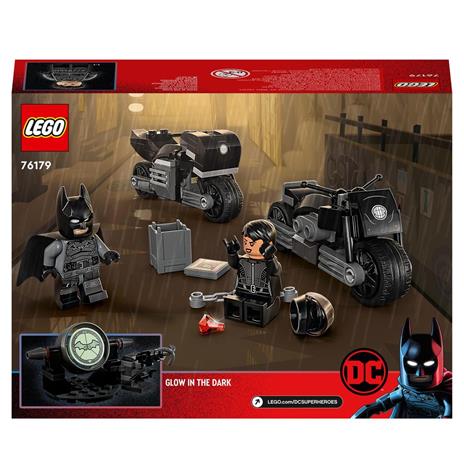 LEGO DC 76179 Inseguimento sulla Moto di Batman e Selina Kyle, Giocattolo per Bambini di 6+ Anni con Bat-Segnale - 8