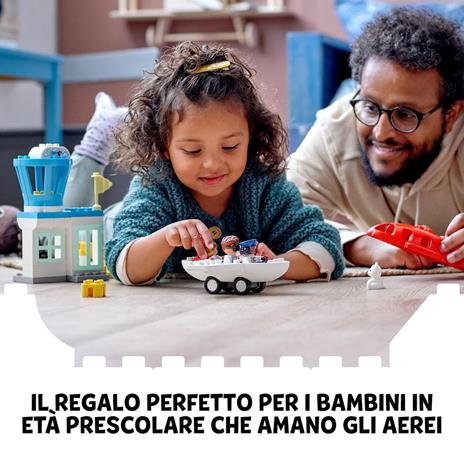 LEGO DUPLO Town 10961 Aereo e Aeroporto Giocattolo per Bambini di 2 Anni con 3 Minifigure, Aeroplano e Torre di Controllo - 2