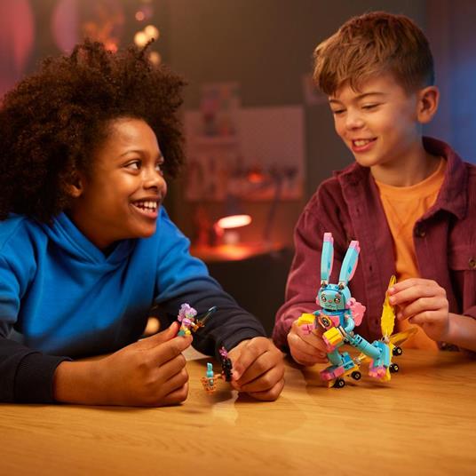 LEGO DREAMZzz 71453 Izzie e il Coniglio Bunchu, Figura di Animale Giocattolo da Costruire in 2 Modi Basato sullo Show TV - 2