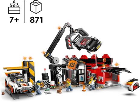 LEGO City 60472 Sfasciacarrozze con Auto, Giocattolo con 2 Macchine, Ricambi, Gru, Crusher e 4 Minifigure, Giochi Bambini 8+ - 2