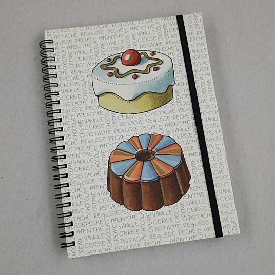 Quaderno spirale Rossi 1931, copertina soft, chiusura elastico, 64 pagine  avorio a righe A5, Pasticcini - 15 x 21 cm