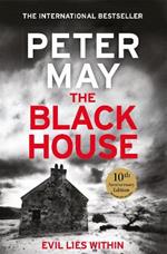 The Blackhouse: The gripping start to the bestselling crime series (Lewis Trilogy Book 1)