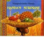 Handa's Surprise in Polish and English