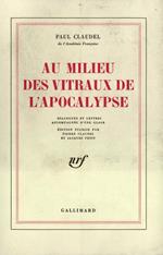 Au milieu des vitraux de l'Apocalypse