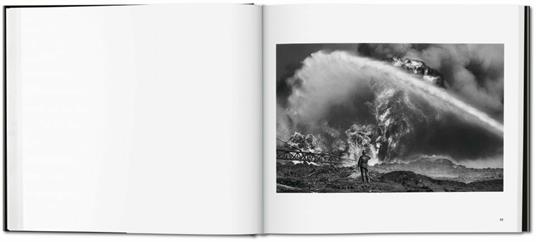 Kuwait. Un deserto in fiamme. Ediz. italiana, spagnola e portoghese - Sebastião Salgado,Lélia Wanick Salgado - 3