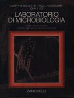 Laboratorio di microbiologia