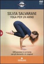 Yoga per un anno. 108 posizioni in armonia con gli elementi e le stagioni. Con DVD