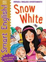 Snow White. Smart English. Con adesivi. Ediz. a colori