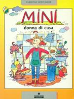 Mini donna di casa