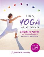 Uno yoga al giorno. 7 pratiche per 7 pianeti per ritrovare la nostra naturale armonia. Con 2 DVD video