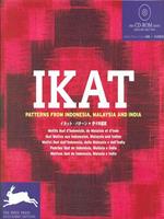 Ikat. Patterns from Indonesia, Malaysia and India. Ediz. multilingue. Con CD-ROM